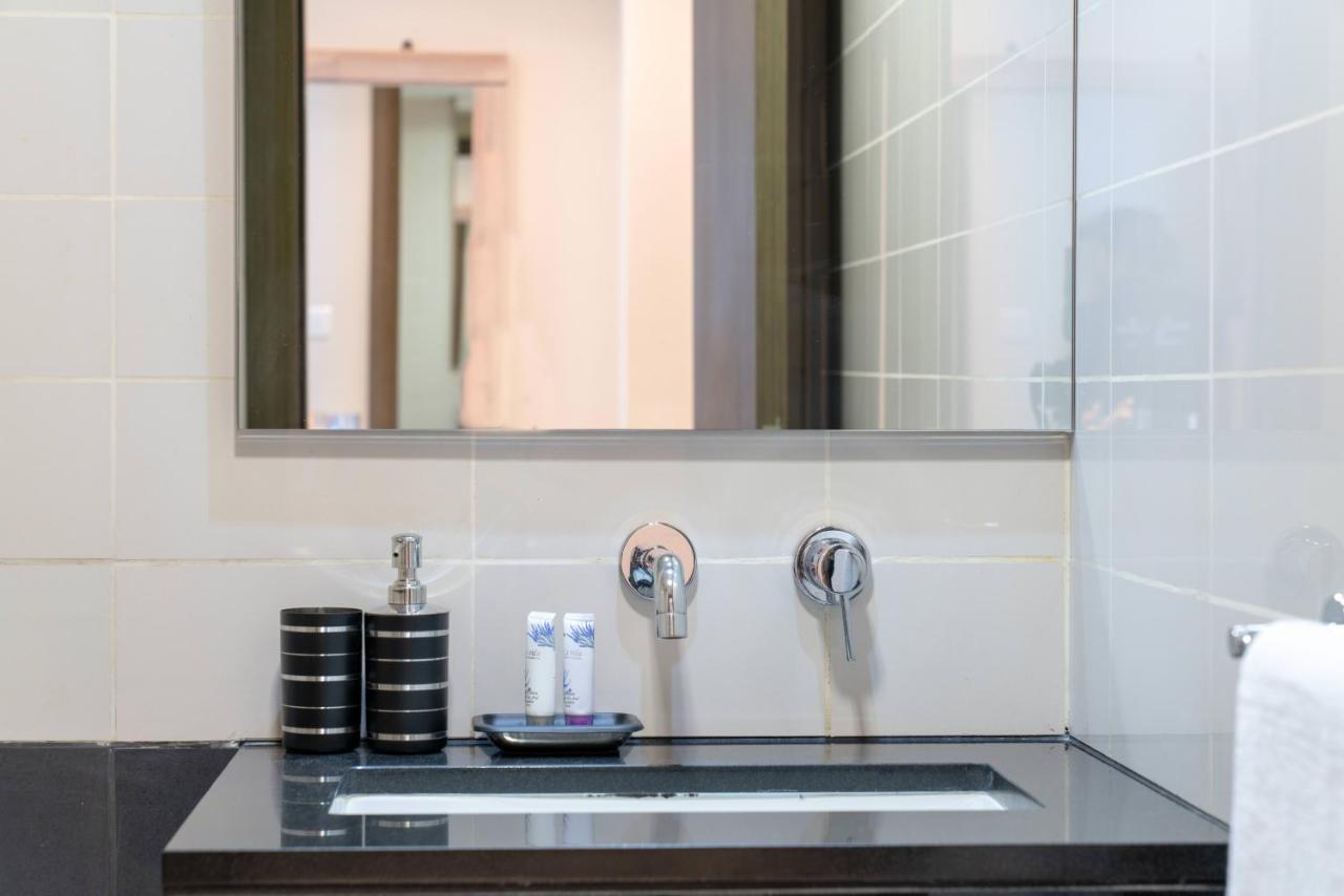Icon Casa Living - Super Loft West Tower Appartement Dubai Buitenkant foto
